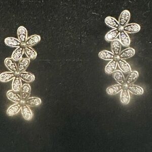 Pandora three daisy earrings